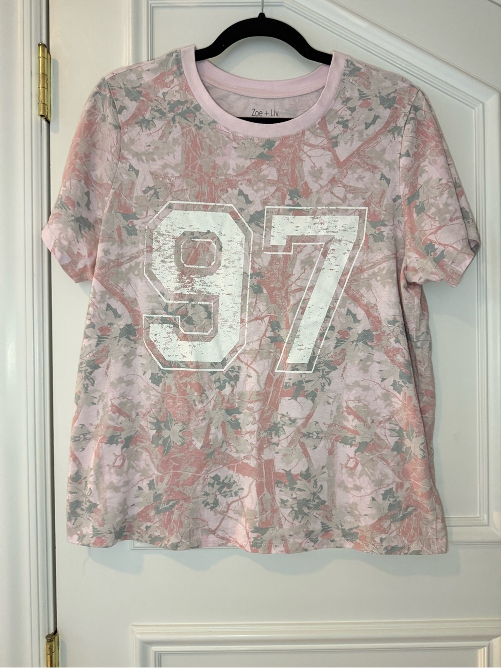 Zoe + Liv Pink Camo 97 Graphic Tee Size L
